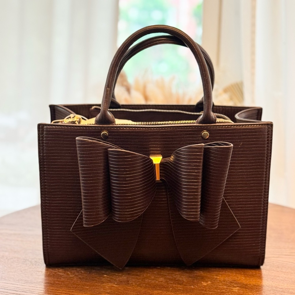 Brown bag with bow